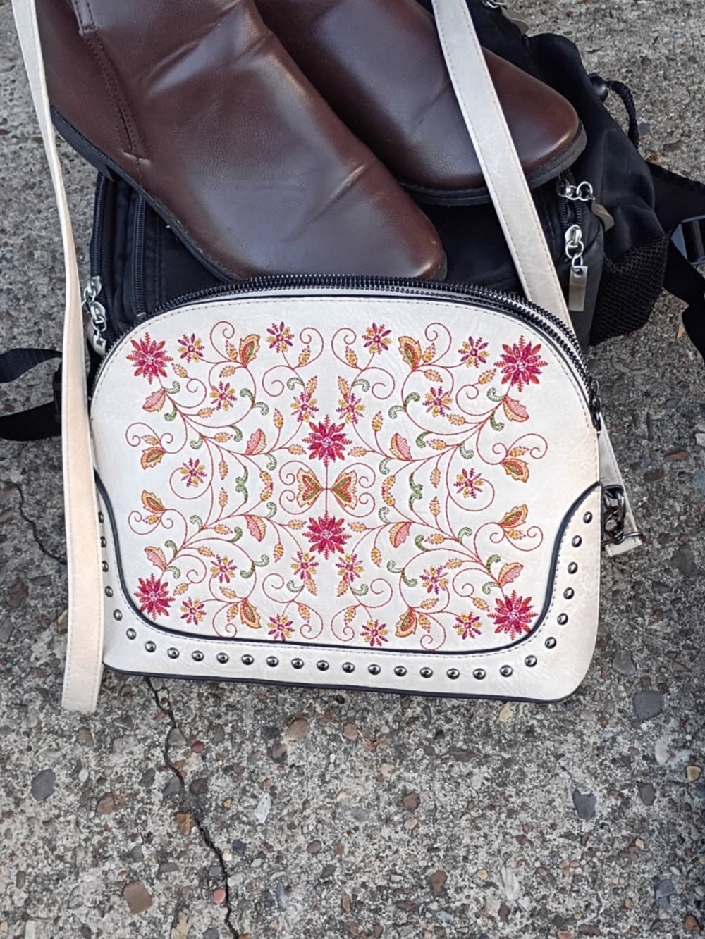 Embroidered Floral Crossbody Bag - Cream